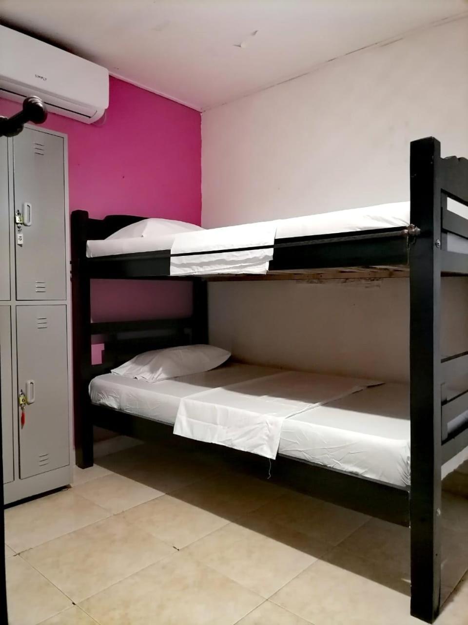 Hostel Shalom Adonai Kartagena Zewnętrze zdjęcie