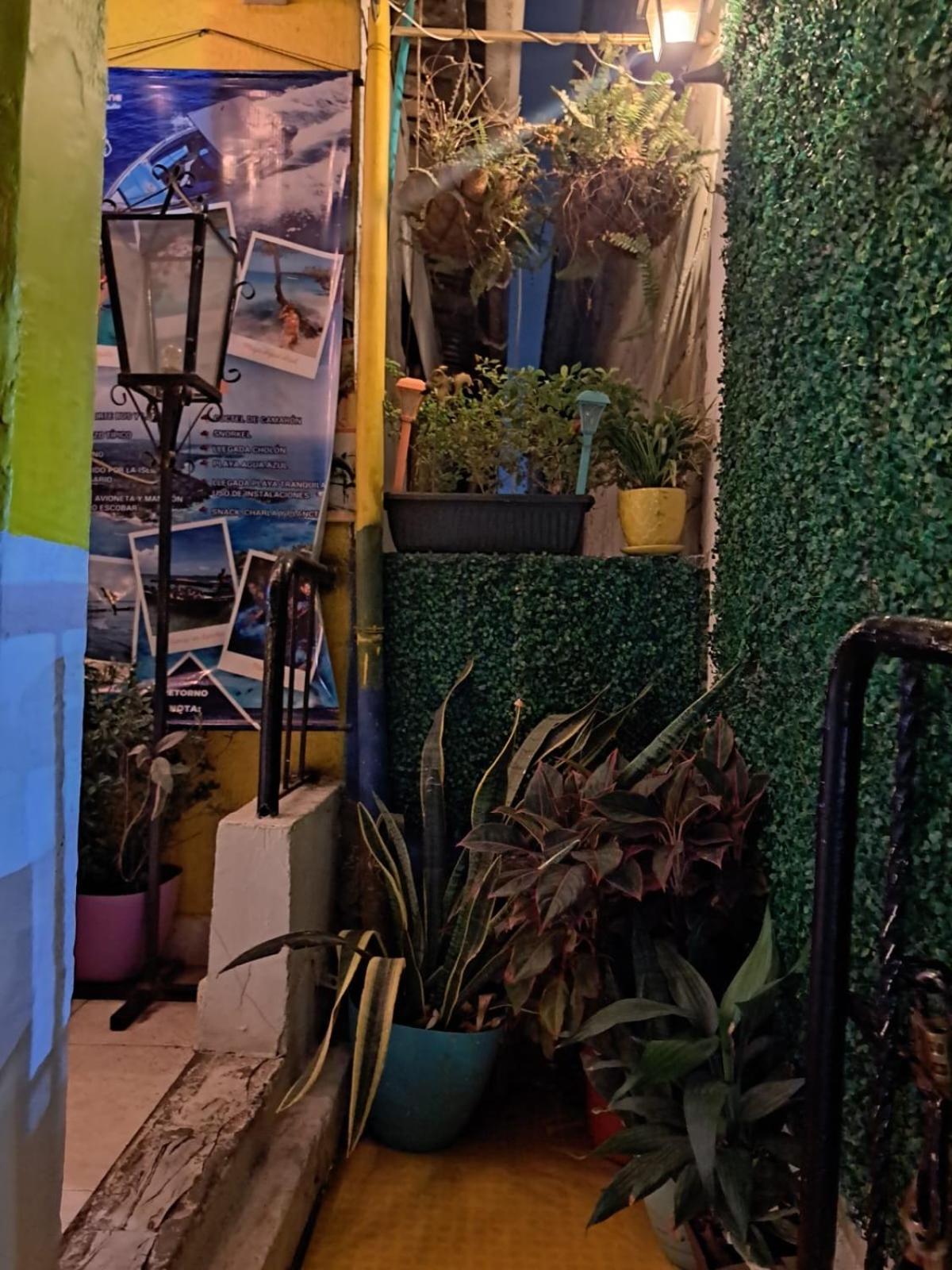 Hostel Shalom Adonai Kartagena Zewnętrze zdjęcie
