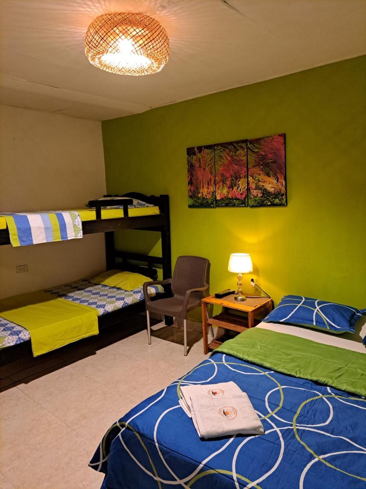 Hostel Shalom Adonai Kartagena Zewnętrze zdjęcie